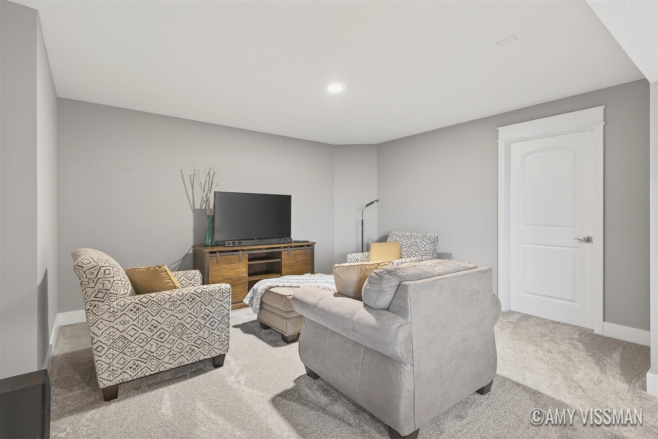 3822 Cherry Blossom Drive, Ada, MI, 49301-8722