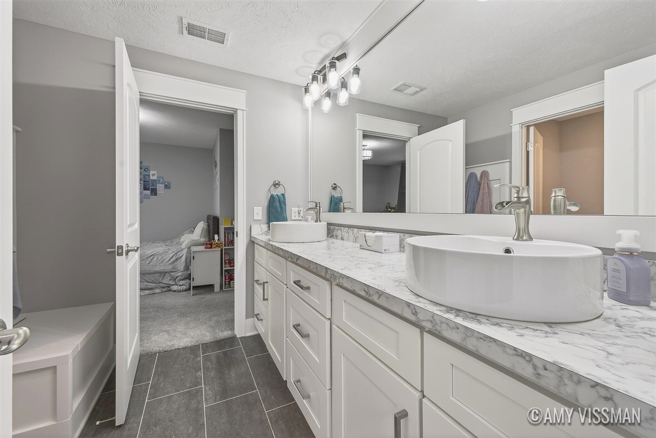 3822 Cherry Blossom Drive, Ada, MI, 49301-8722