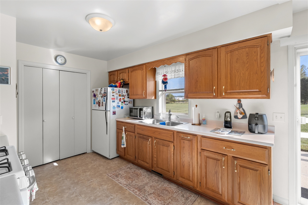 5792 Celery Street, Kalamazoo, MI, 49048-3503