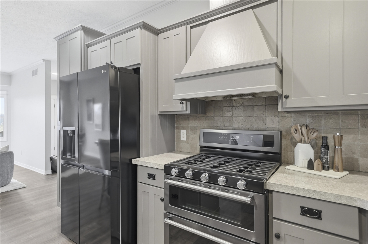 8886 Stonepoint Court, Jenison, MI, 49428