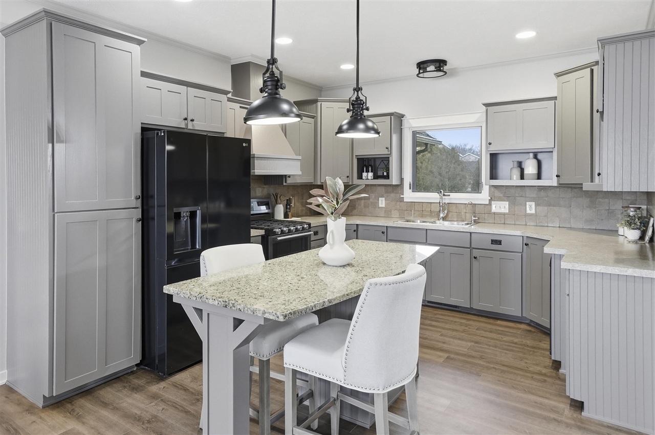 8886 Stonepoint Court, Jenison, MI, 49428