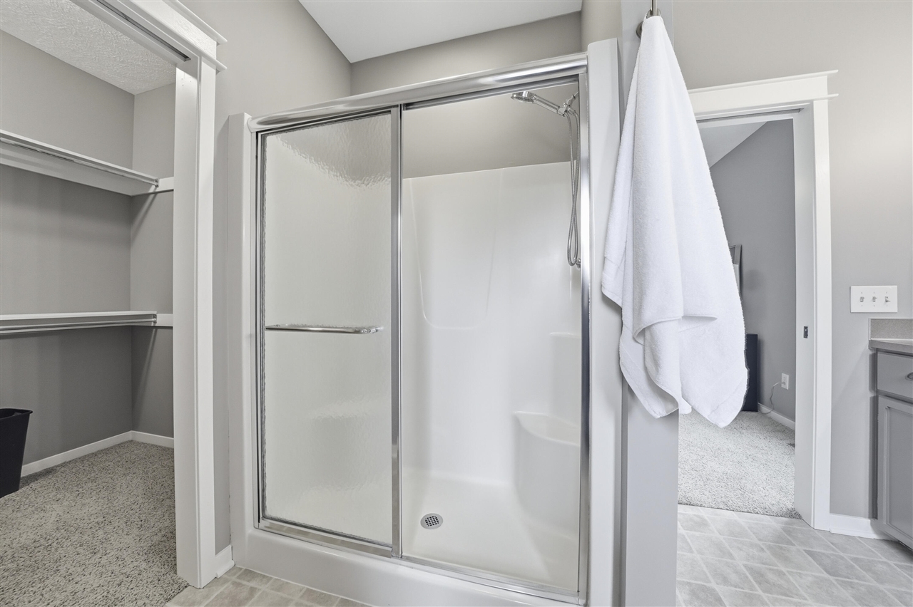 8886 Stonepoint Court, Jenison, MI, 49428