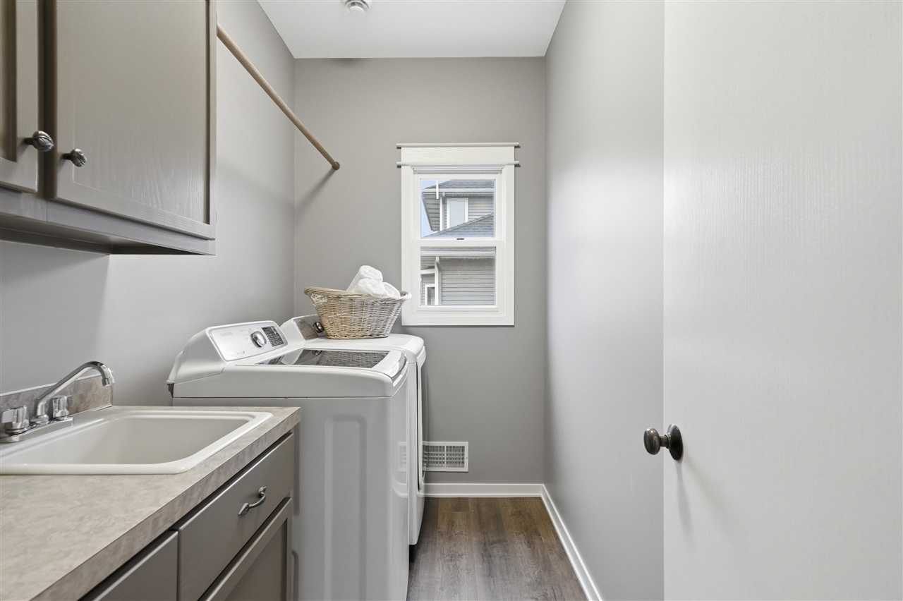 8886 Stonepoint Court, Jenison, MI, 49428