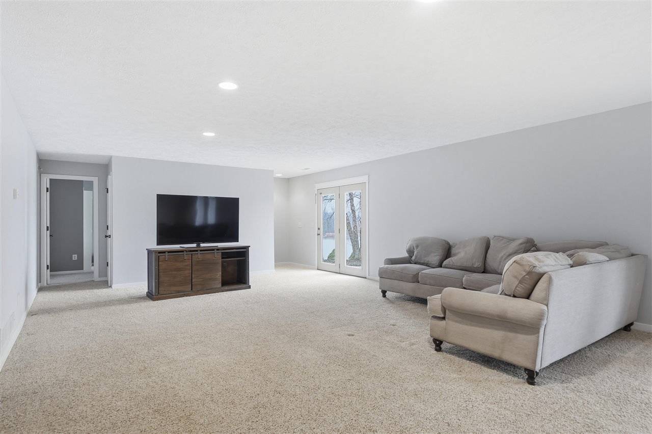 8886 Stonepoint Court, Jenison, MI, 49428