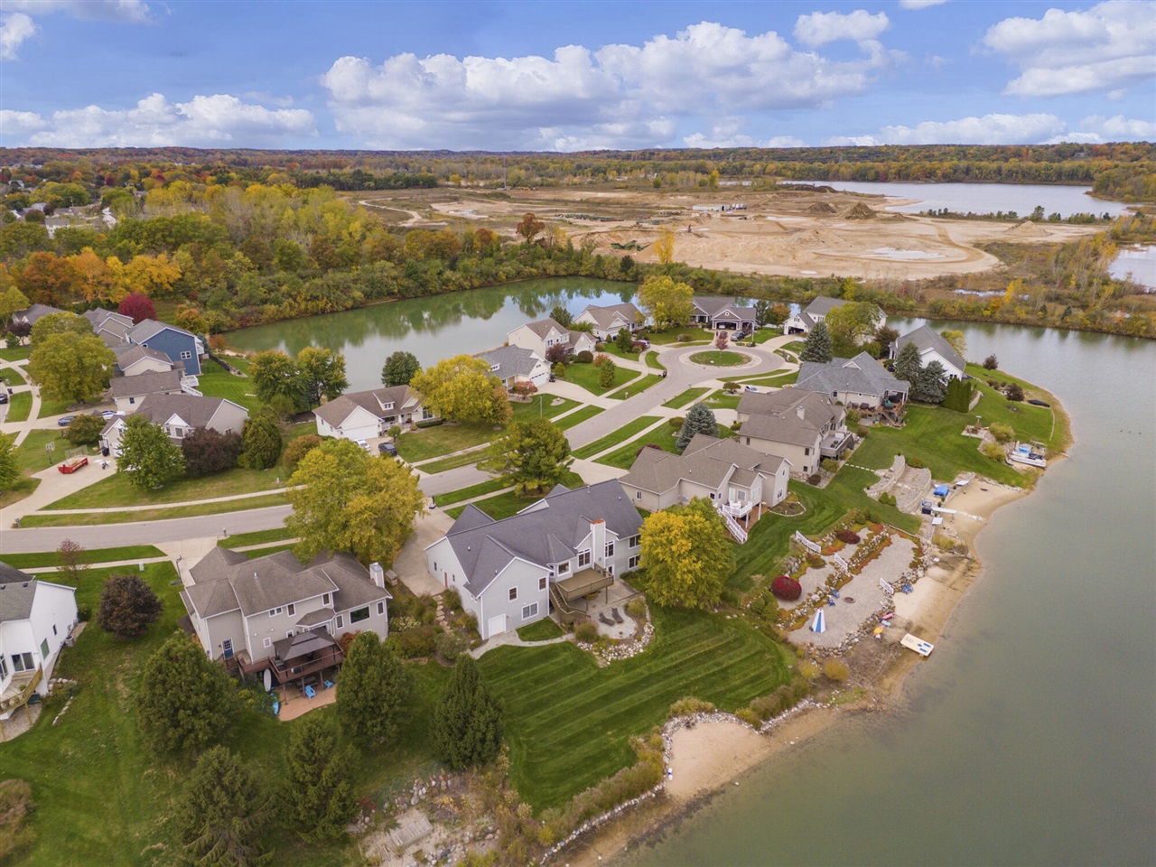 8886 Stonepoint Court, Jenison, MI, 49428