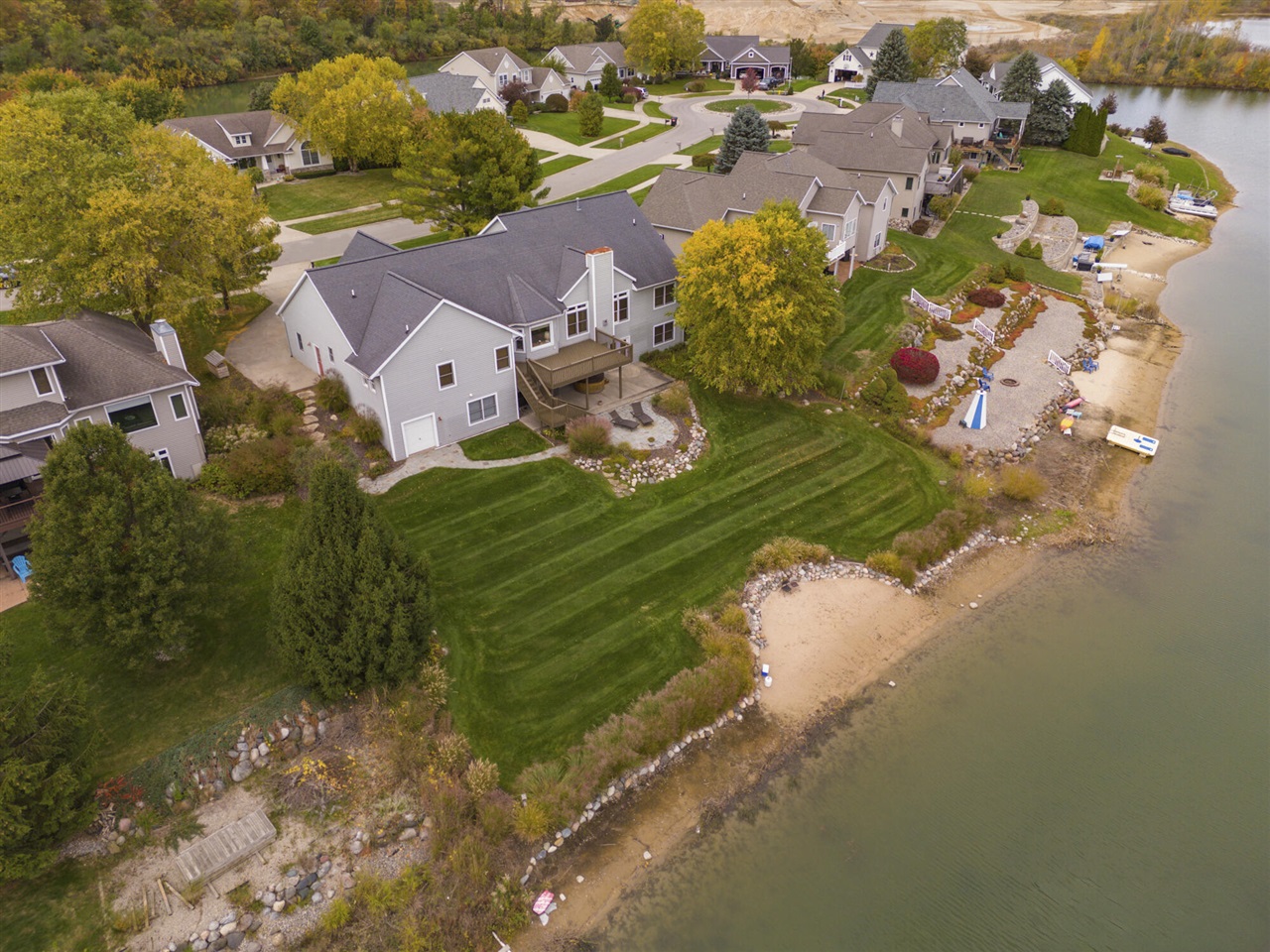 8886 Stonepoint Court, Jenison, MI, 49428