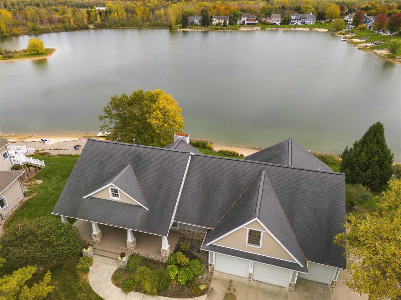 8886 Stonepoint Court, Jenison, MI, 49428