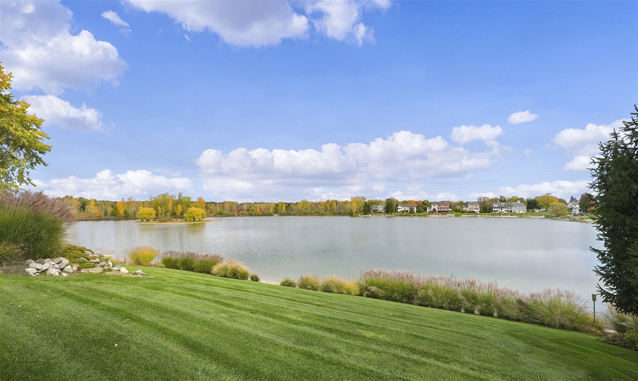 8886 Stonepoint Court, Jenison, MI, 49428