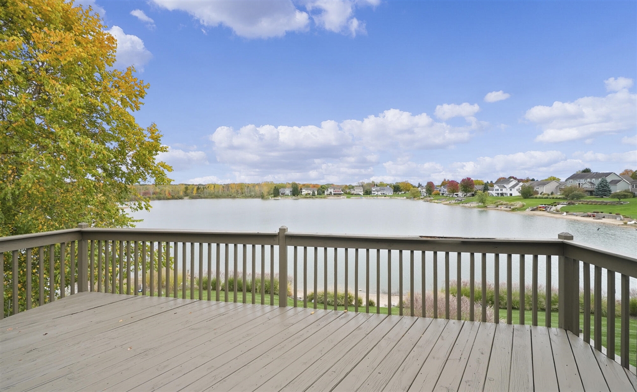 8886 Stonepoint Court, Jenison, MI, 49428