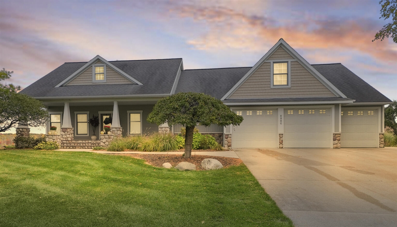 8886 Stonepoint Court, Jenison, MI, 49428