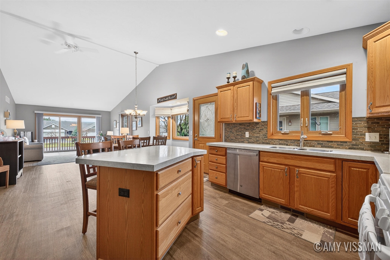 8147 Winding Drive, Byron Center, MI, 49315-8946