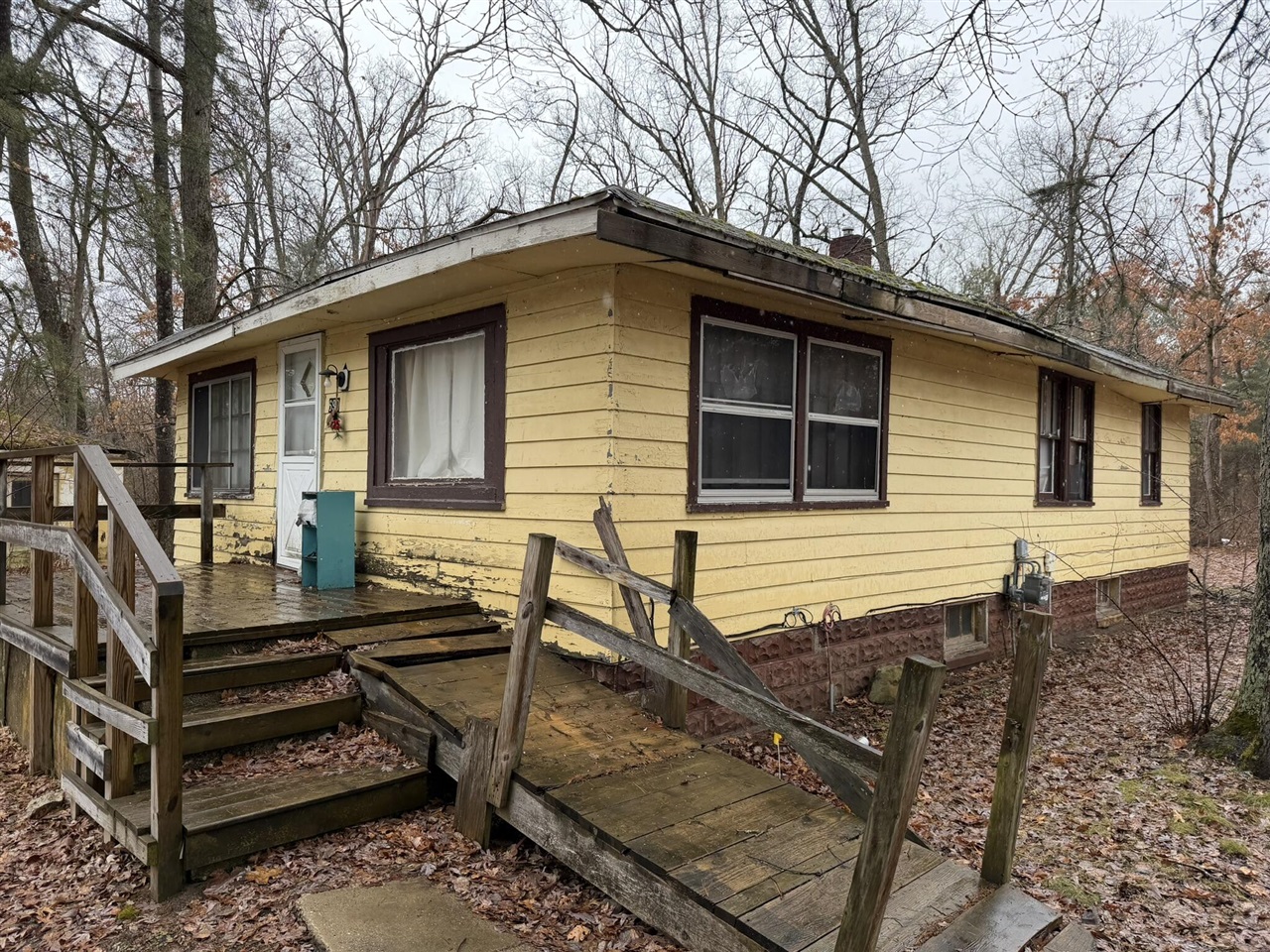 690 E Essex Drive, Idlewild, MI, 49642-9770