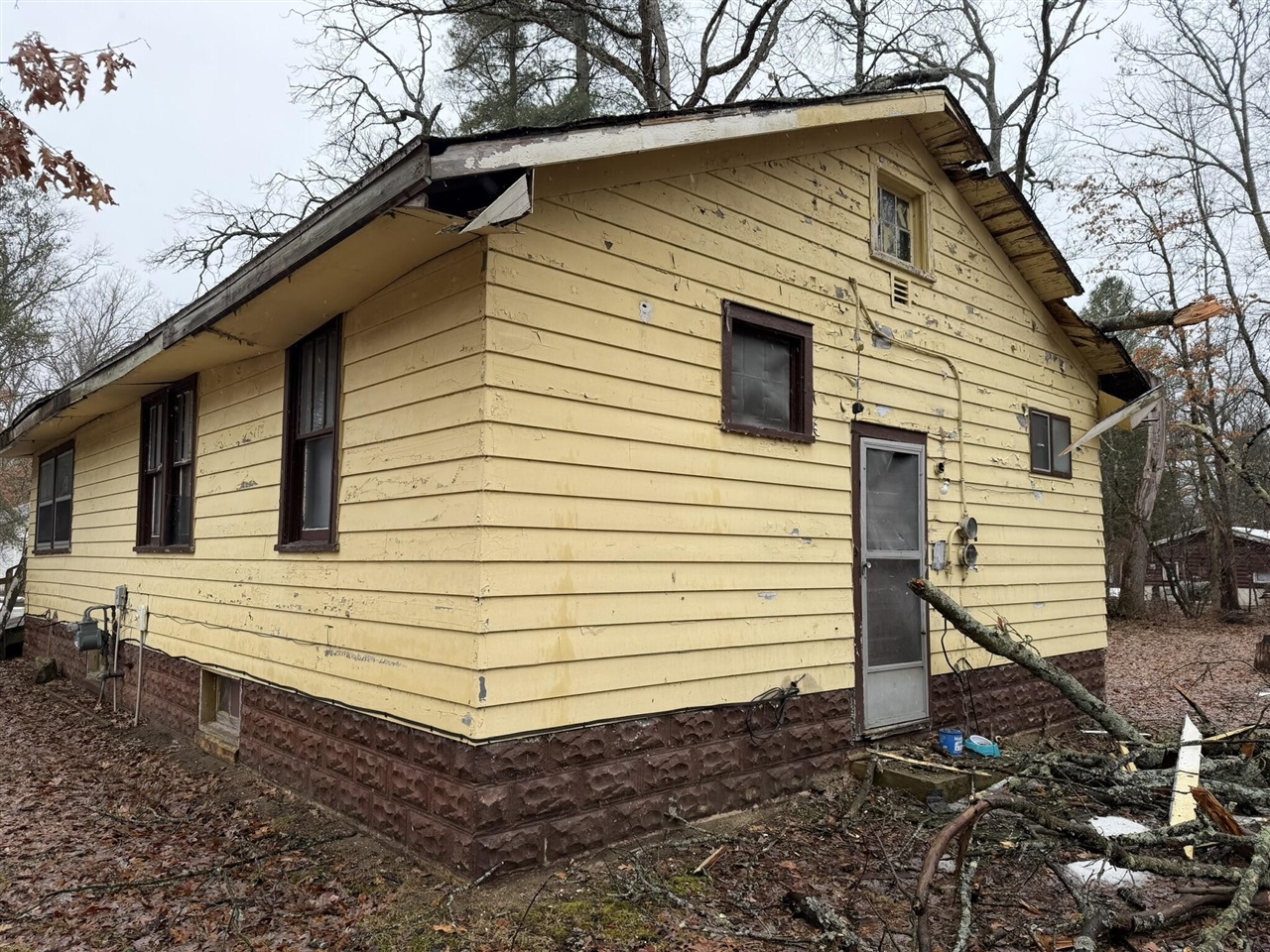 690 E Essex Drive, Idlewild, MI, 49642-9770