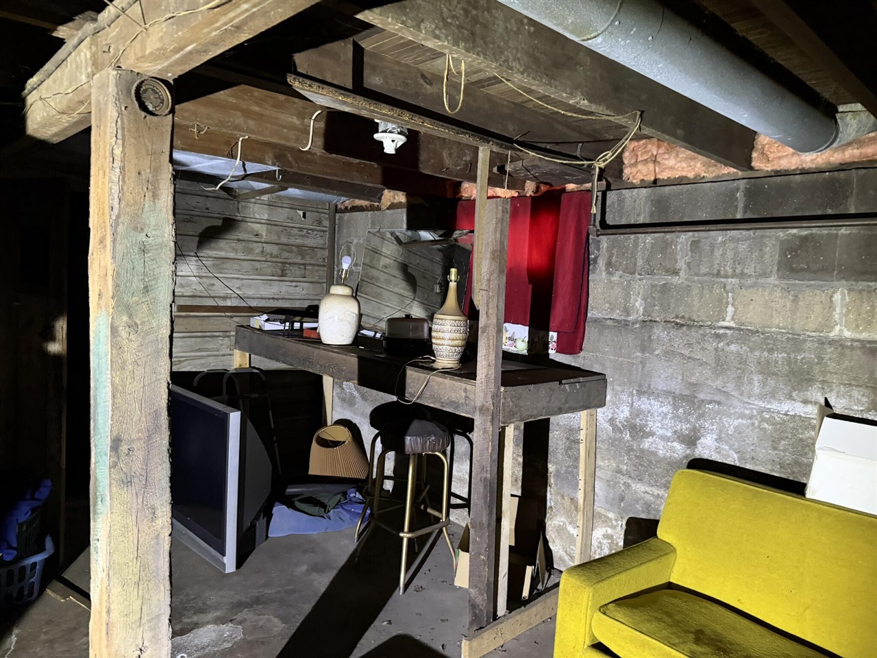 690 E Essex Drive, Idlewild, MI, 49642-9770