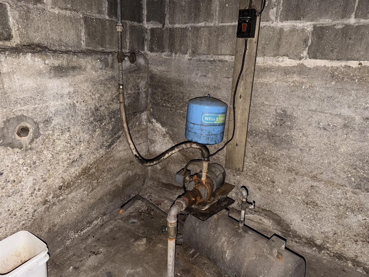 690 E Essex Drive, Idlewild, MI, 49642-9770