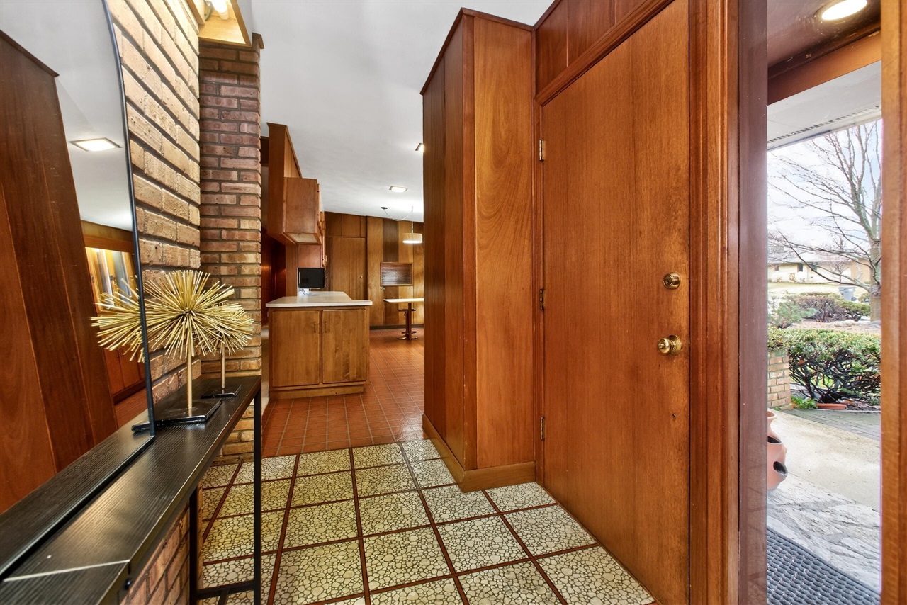 Homes for sale in Saint Joseph, MI | 1301 Lewis Ave, Saint Joseph, MI 49085 | MLS# 70519212