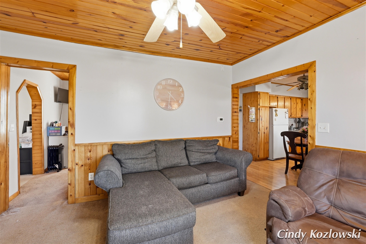 283 S Jones Street, Grant, MI, 49327-9135