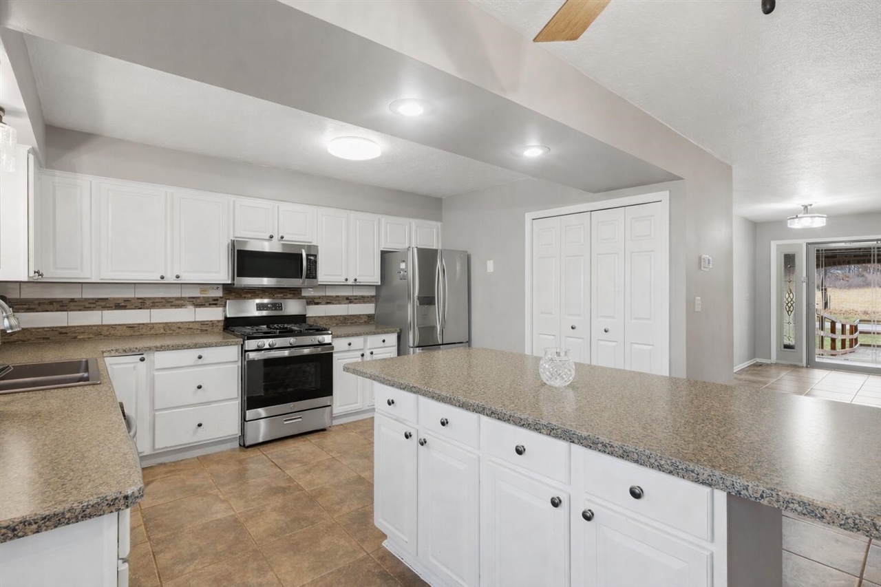 Homes for sale in Munith, MI | 265 Indian Trl, Munith, MI 49259 | MLS# 70519246