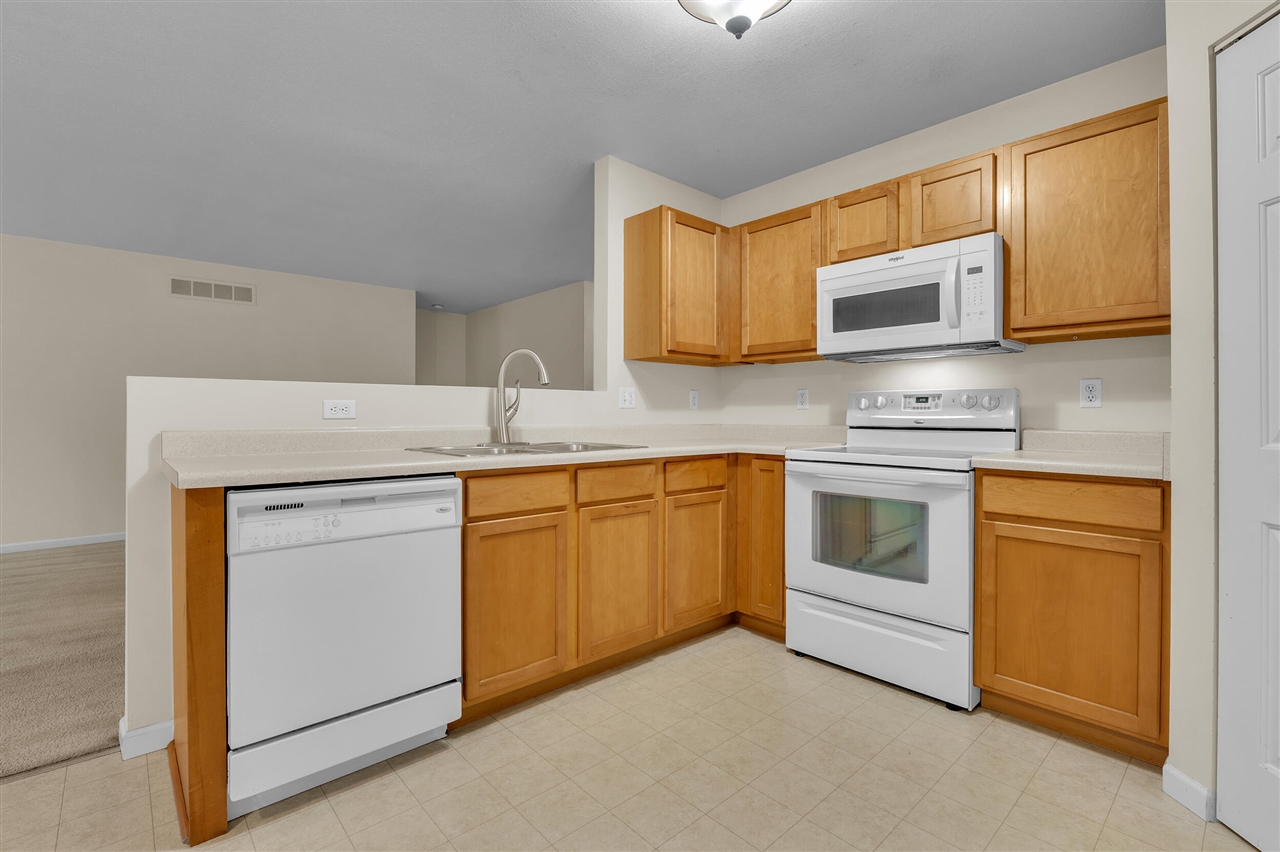 8126 Cypress Circle, Dexter, MI, 48130-9101