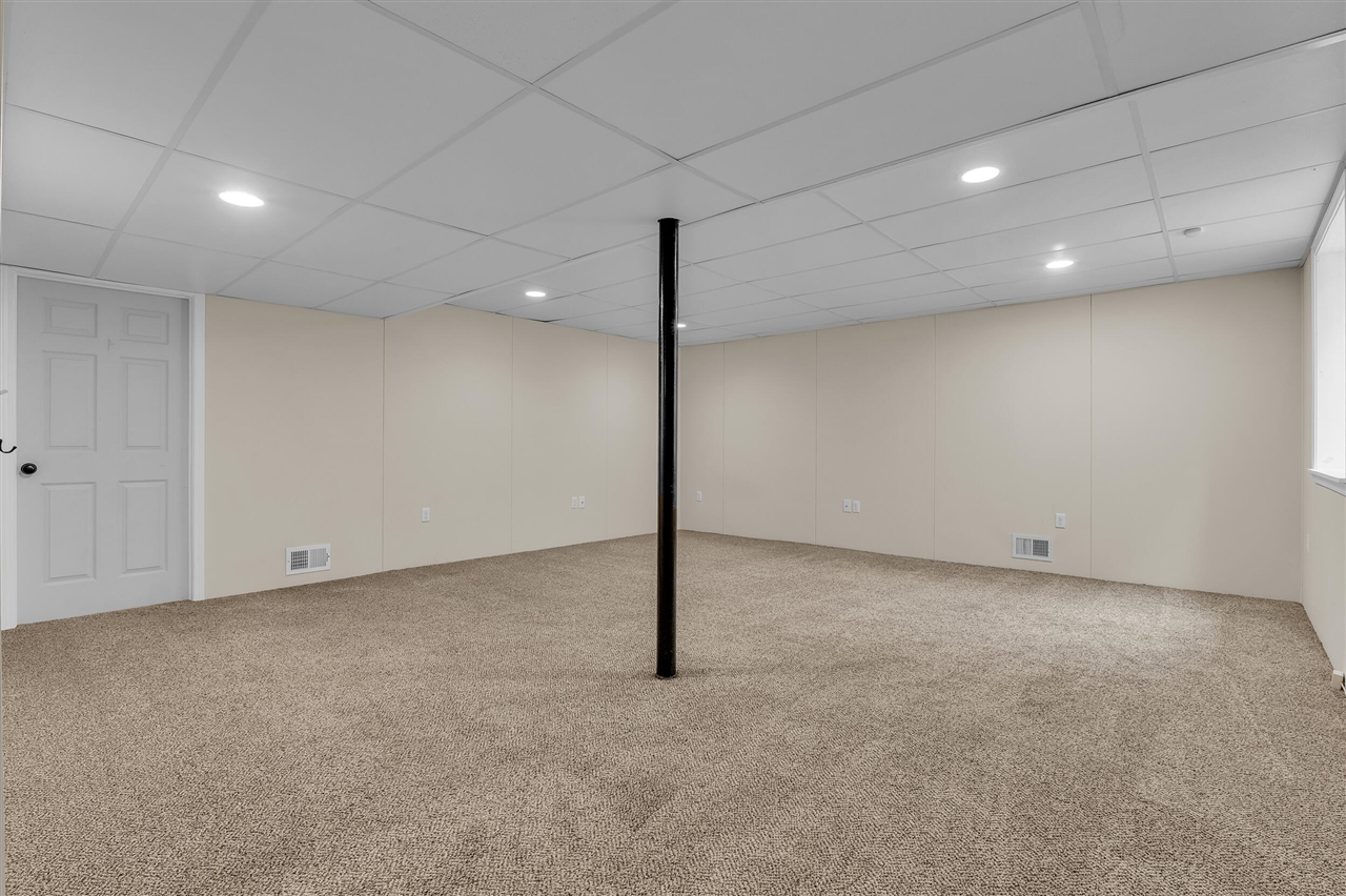 8126 Cypress Circle, Dexter, MI, 48130-9101