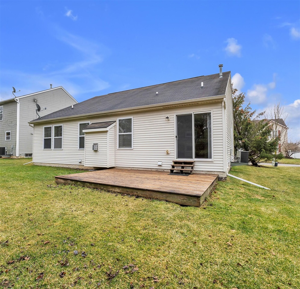 8126 Cypress Circle, Dexter, MI, 48130-9101