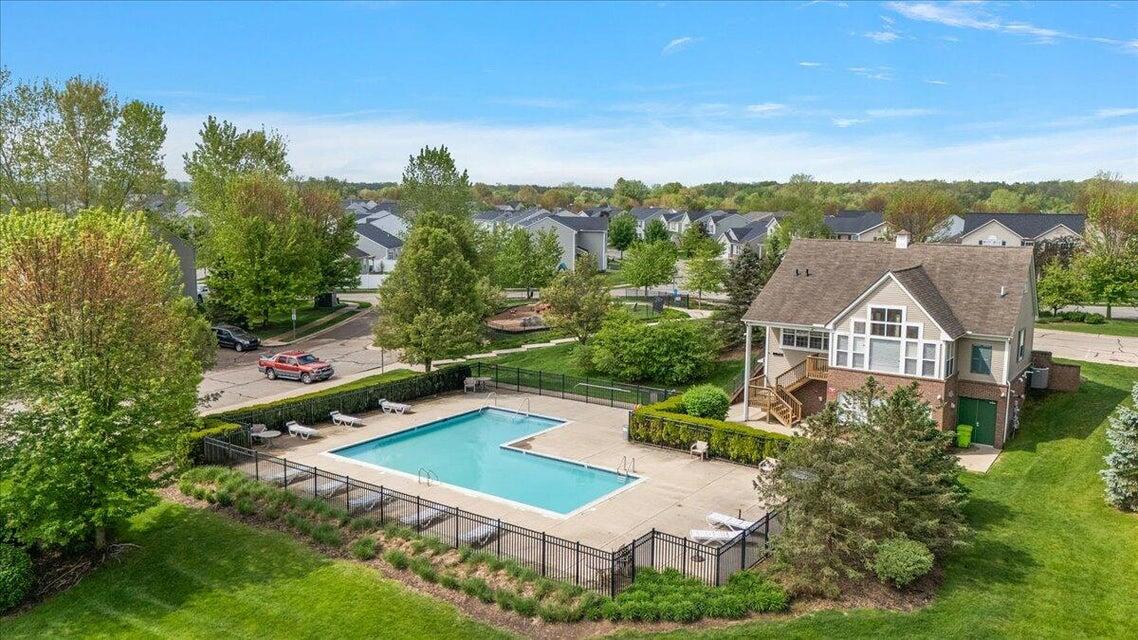 8126 Cypress Circle, Dexter, MI, 48130-9101