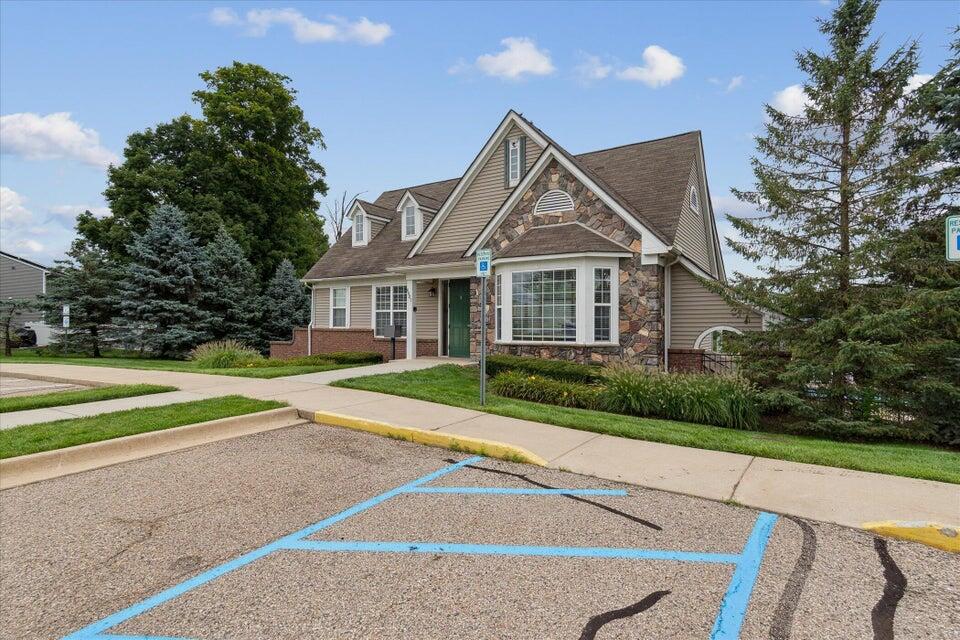 8126 Cypress Circle, Dexter, MI, 48130-9101