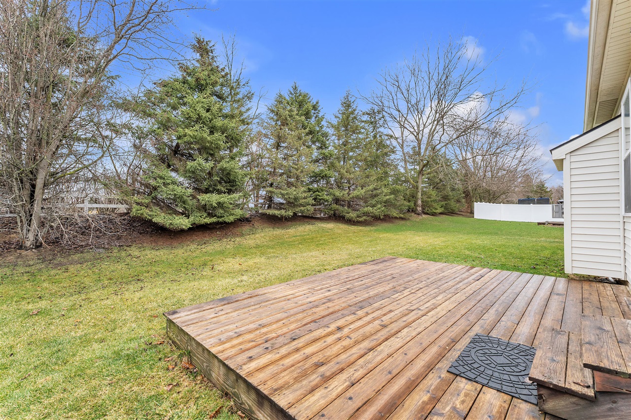 8126 Cypress Circle, Dexter, MI, 48130-9101