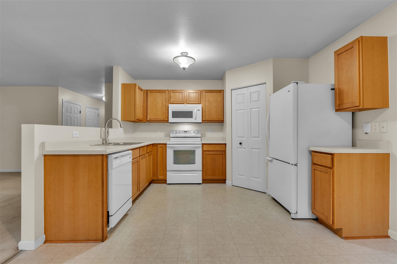 8126 Cypress Circle, Dexter, MI, 48130-9101