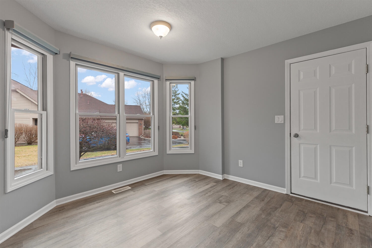 500 Richlyn Drive, Adrian, MI, 49221-9117