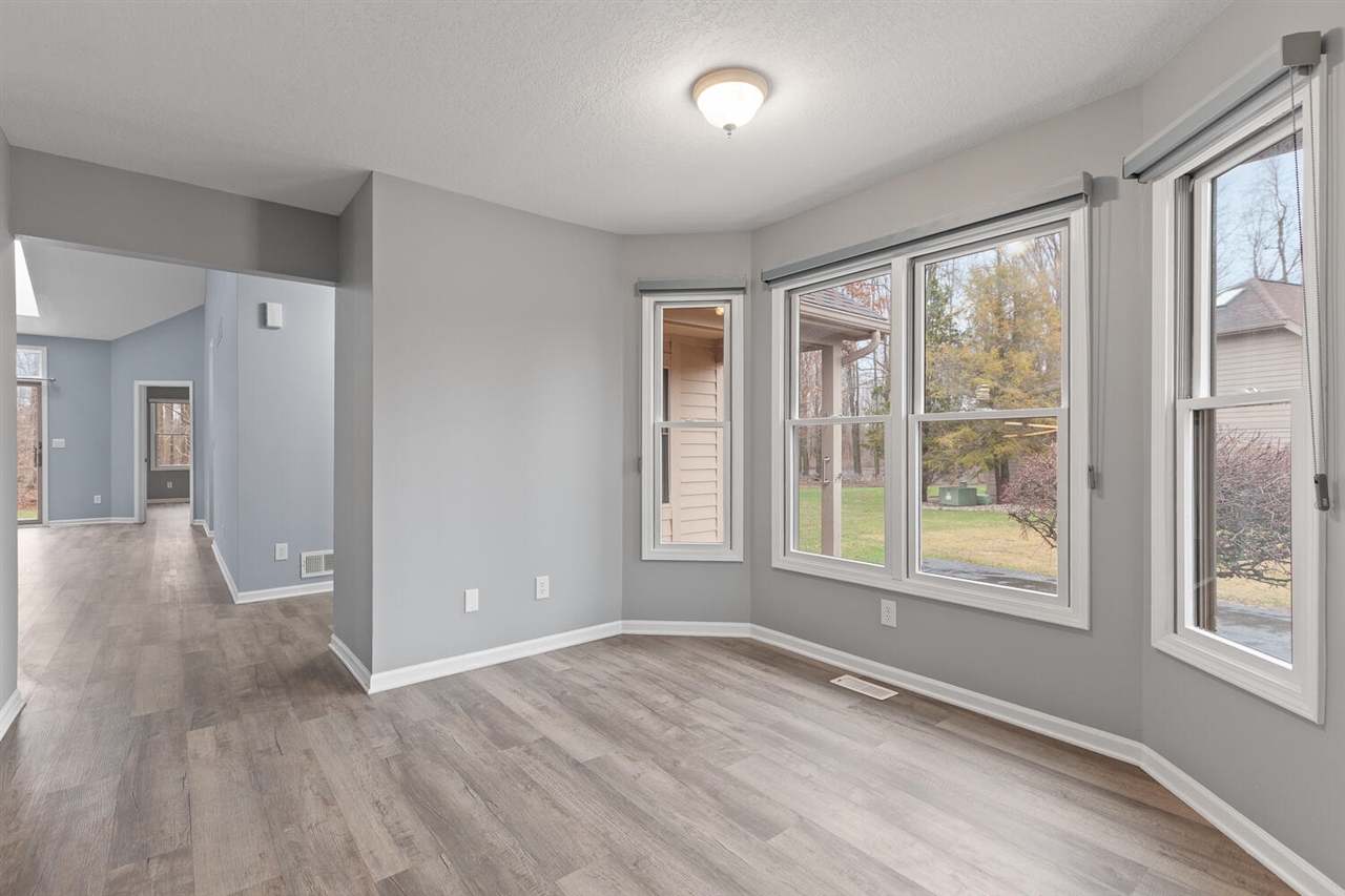 500 Richlyn Drive, Adrian, MI, 49221-9117