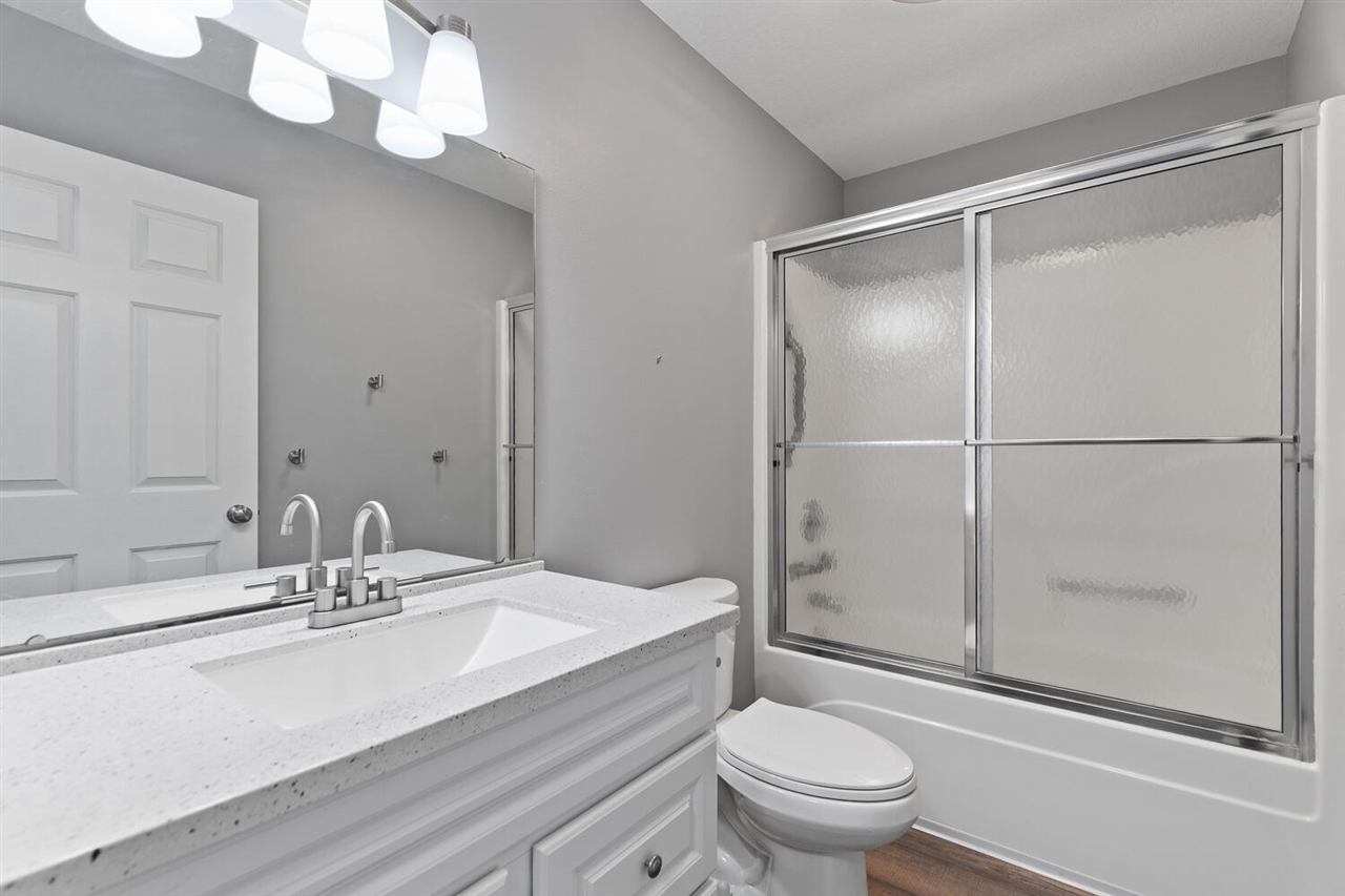 500 Richlyn Drive, Adrian, MI, 49221-9117