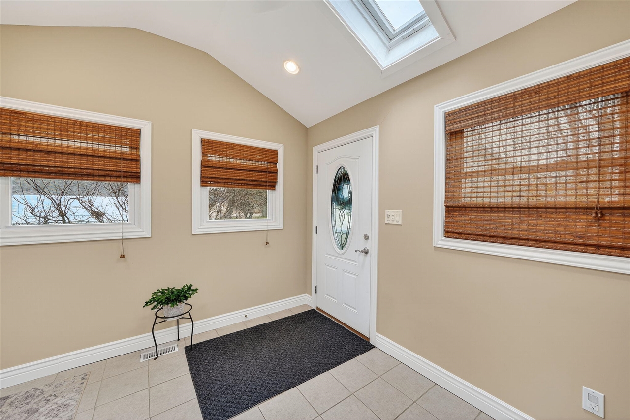 3741 N Blackstone Avenue, Colon, MI, 49040