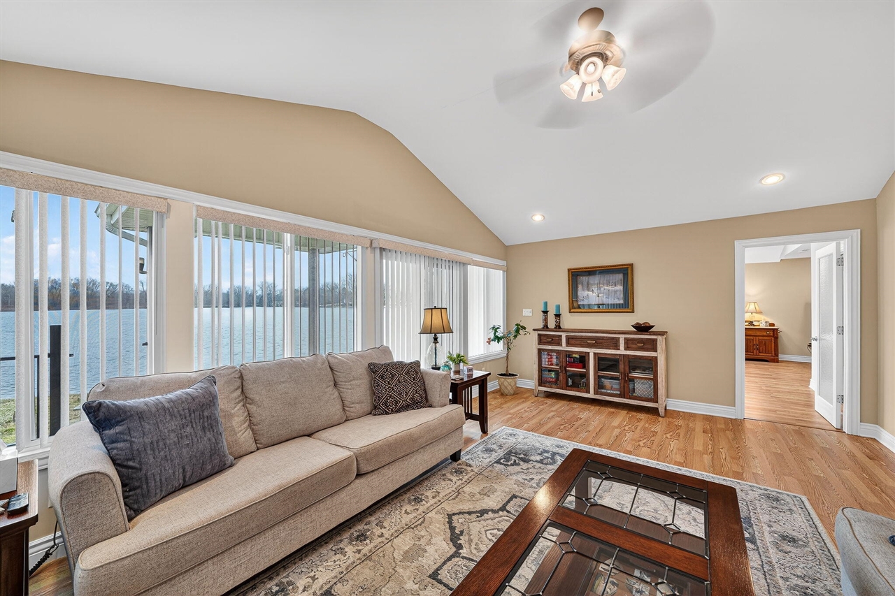 3741 N Blackstone Avenue, Colon, MI, 49040