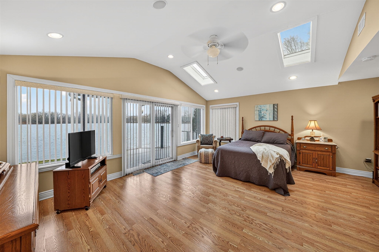 3741 N Blackstone Avenue, Colon, MI, 49040