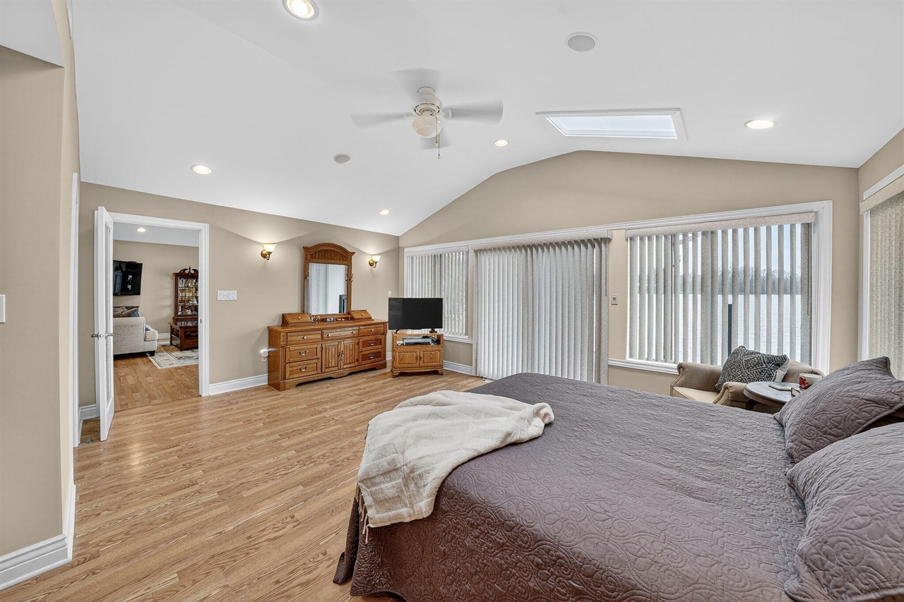 3741 N Blackstone Avenue, Colon, MI, 49040