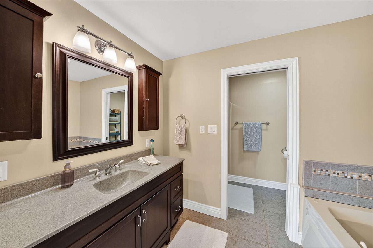 3741 N Blackstone Avenue, Colon, MI, 49040