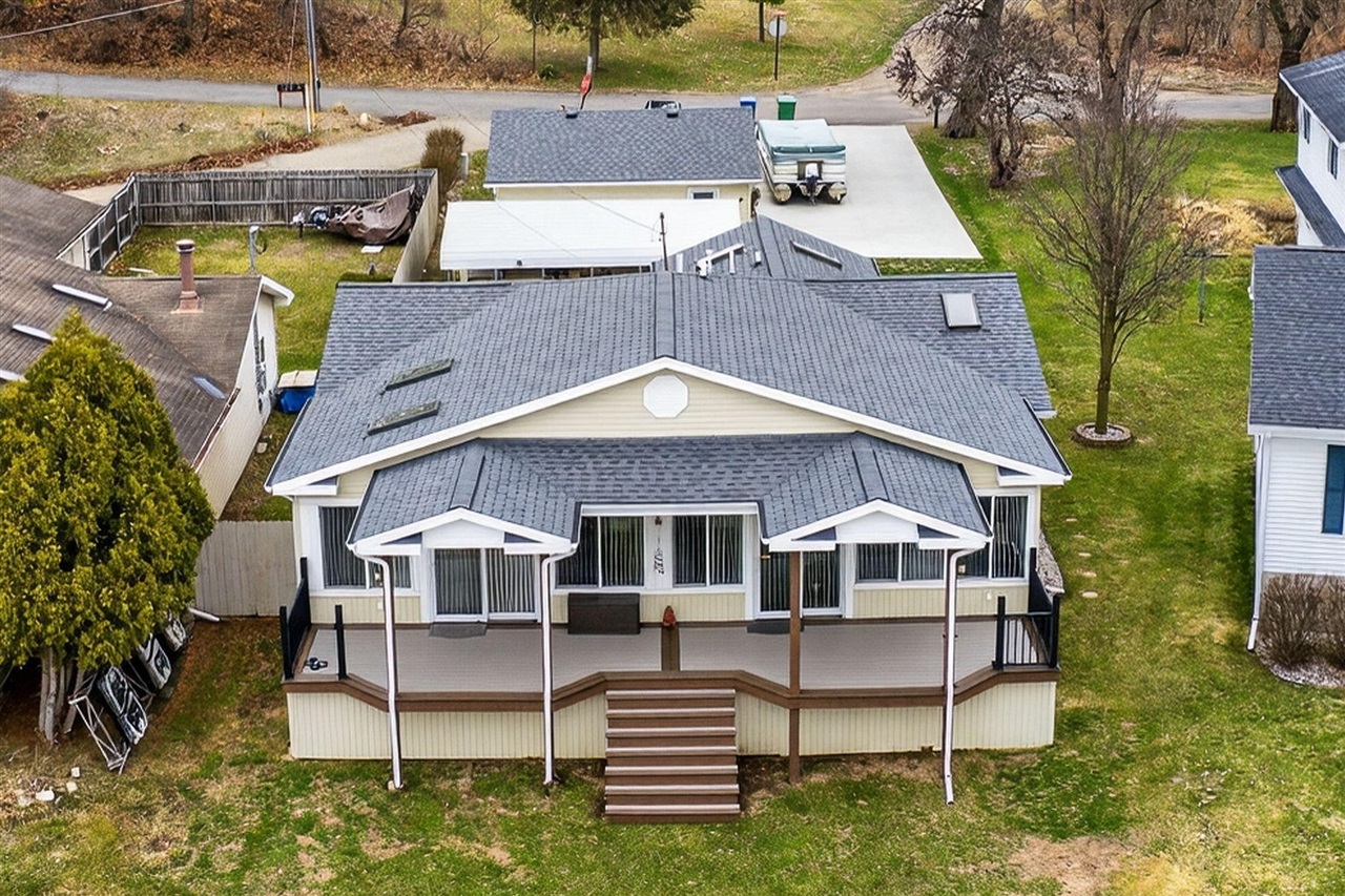 3741 N Blackstone Avenue, Colon, MI, 49040