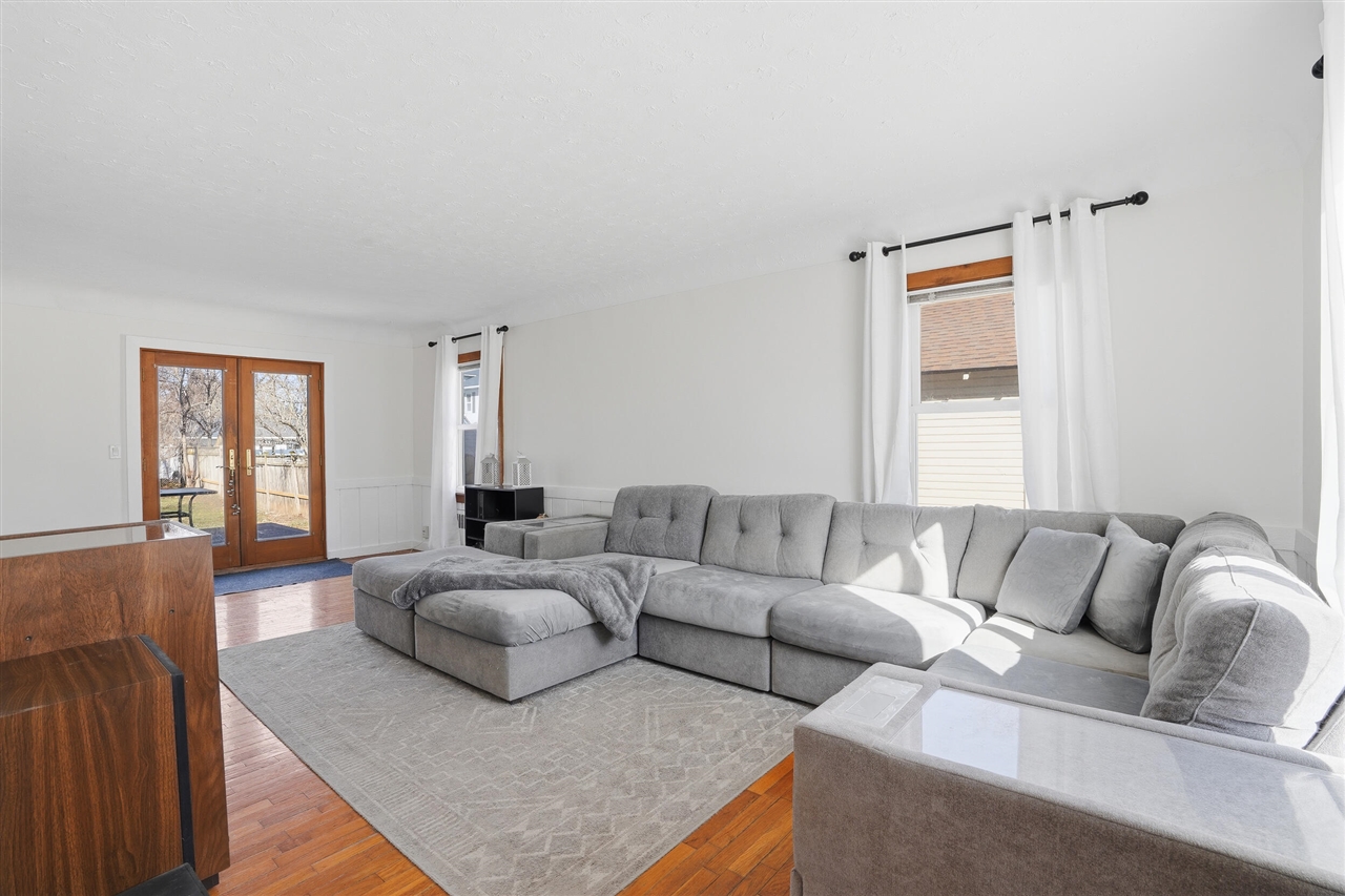 Homes for sale in Fenton, MI | 608 Park St, Fenton, MI 48430 | MLS# 70519277