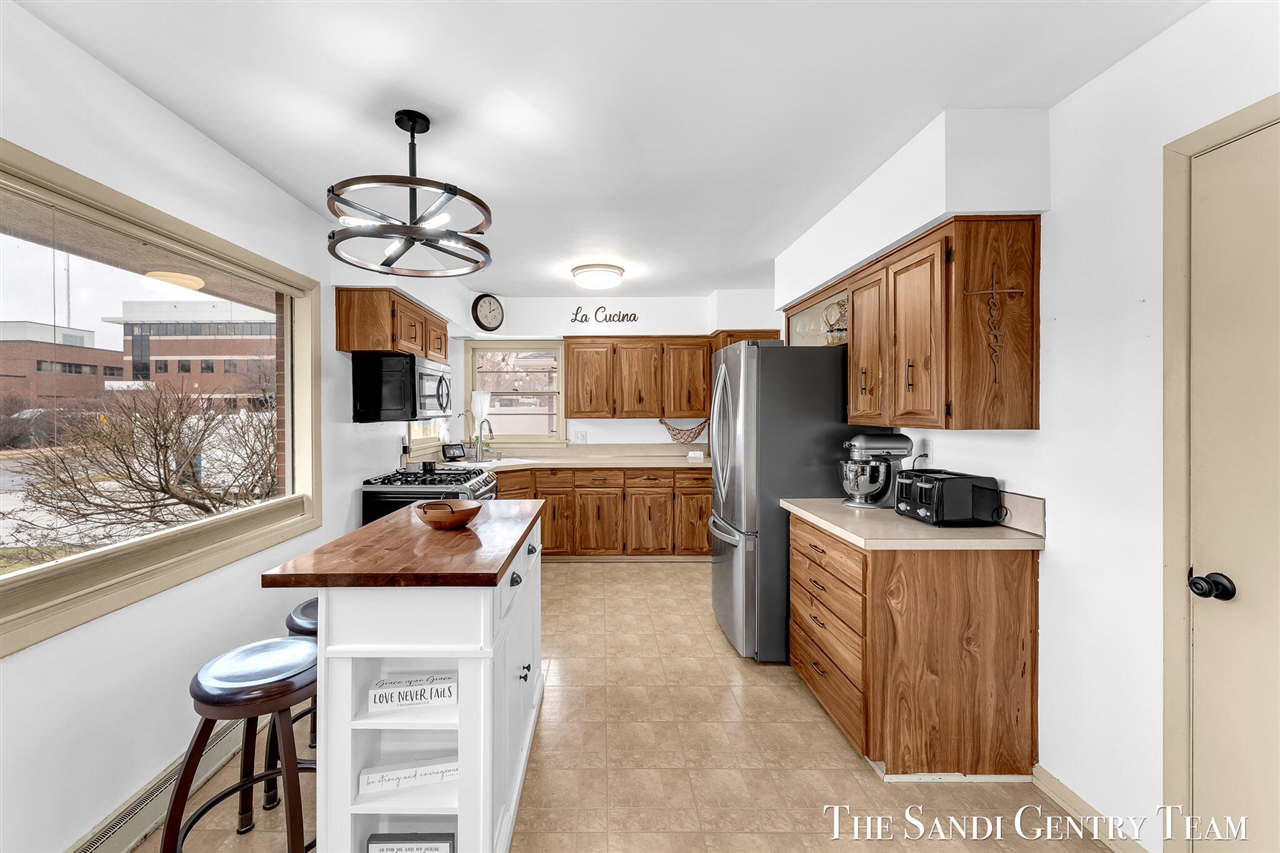 1508 Wisconsin Street, Grand Haven, MI, 49417-2455