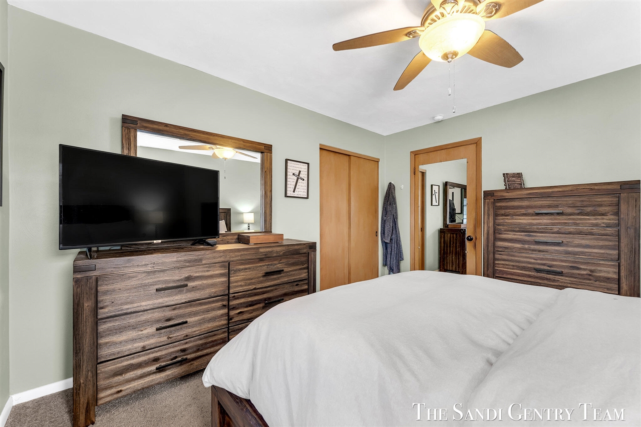 1508 Wisconsin Street, Grand Haven, MI, 49417-2455