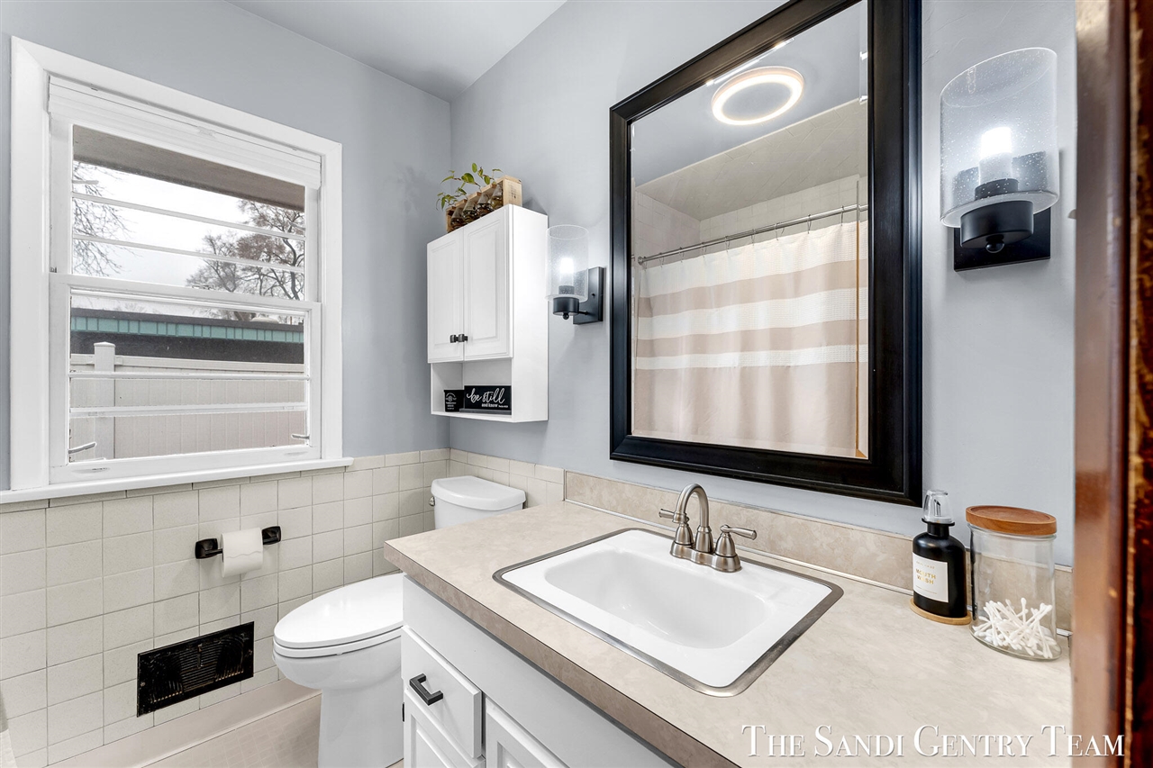 1508 Wisconsin Street, Grand Haven, MI, 49417-2455