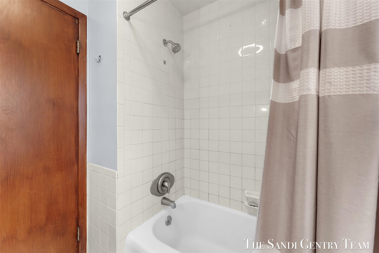 1508 Wisconsin Street, Grand Haven, MI, 49417-2455