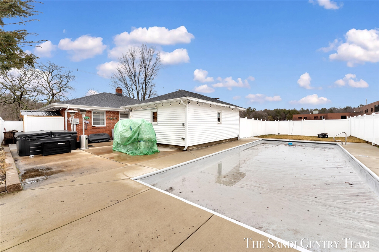 1508 Wisconsin Street, Grand Haven, MI, 49417-2455