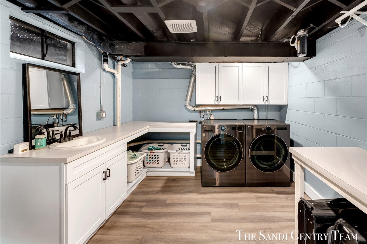 1508 Wisconsin Street, Grand Haven, MI, 49417-2455