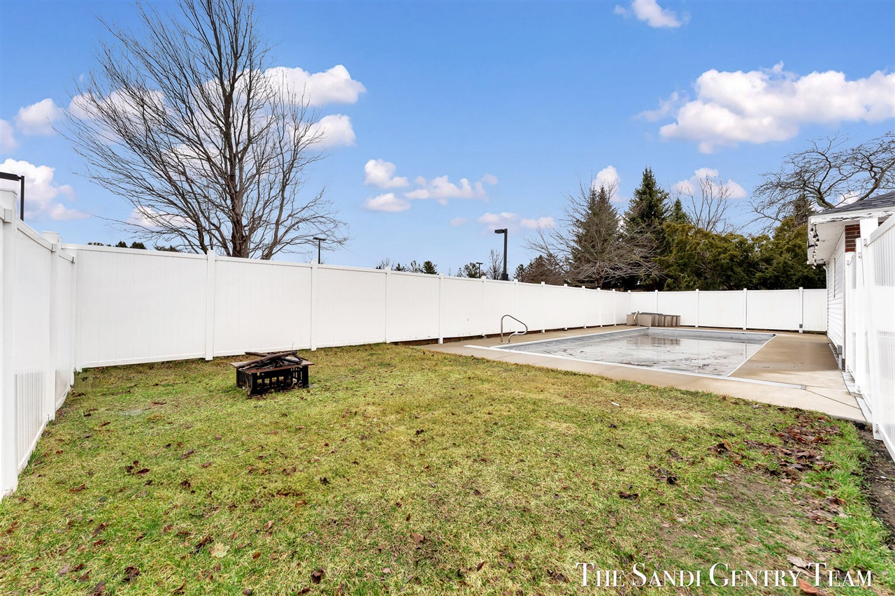 1508 Wisconsin Street, Grand Haven, MI, 49417-2455