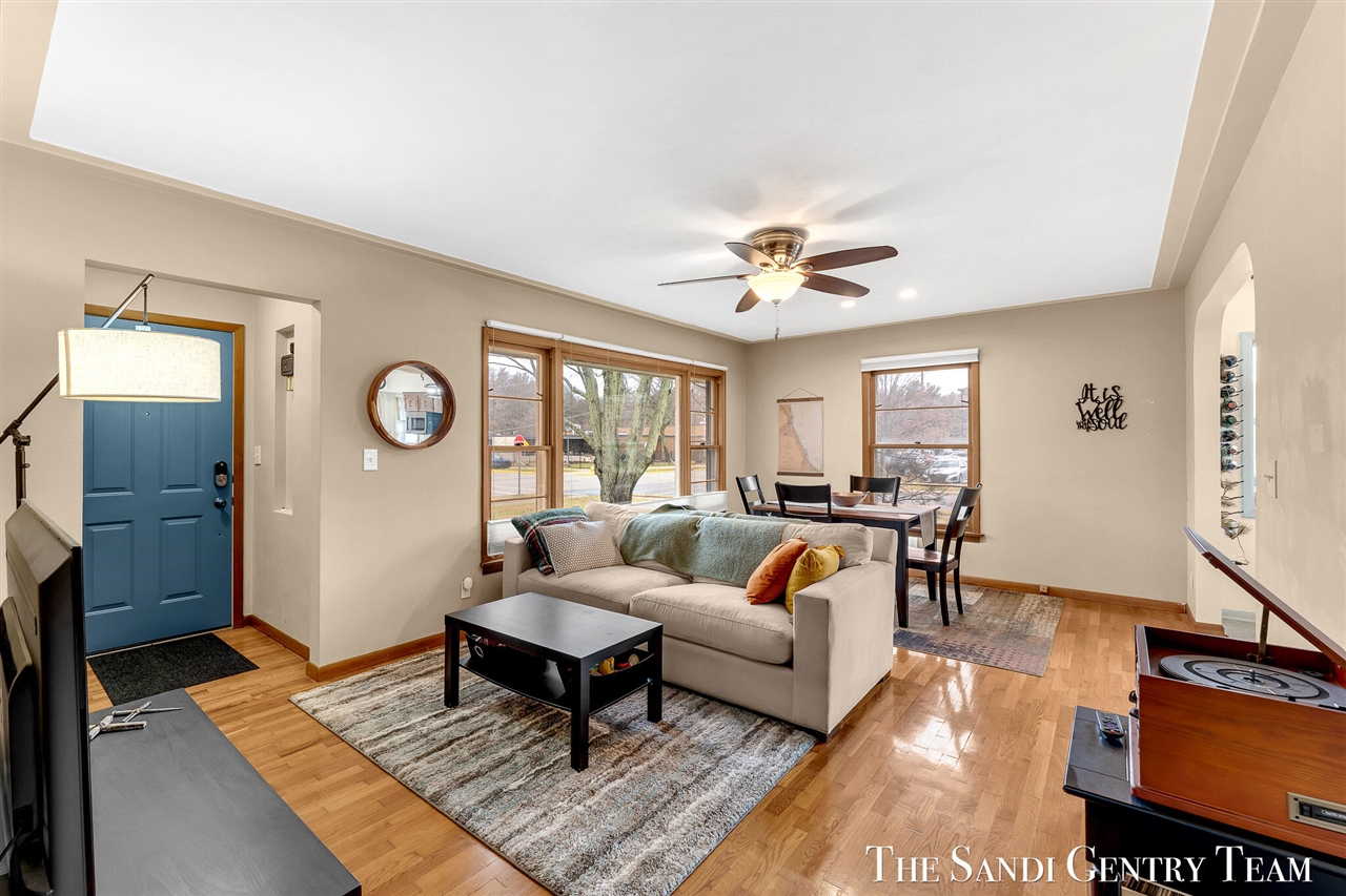 1508 Wisconsin Street, Grand Haven, MI, 49417-2455