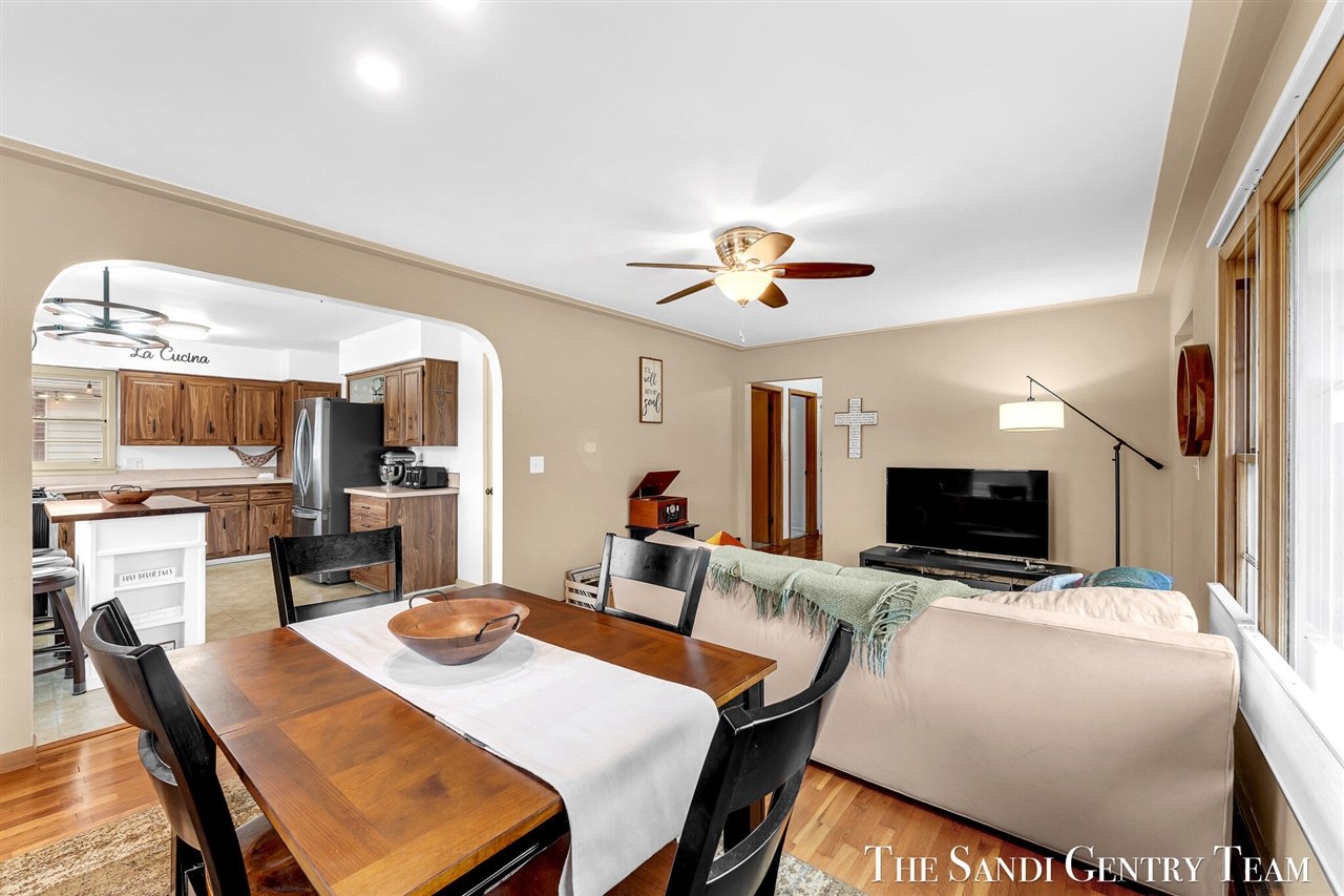 1508 Wisconsin Street, Grand Haven, MI, 49417-2455