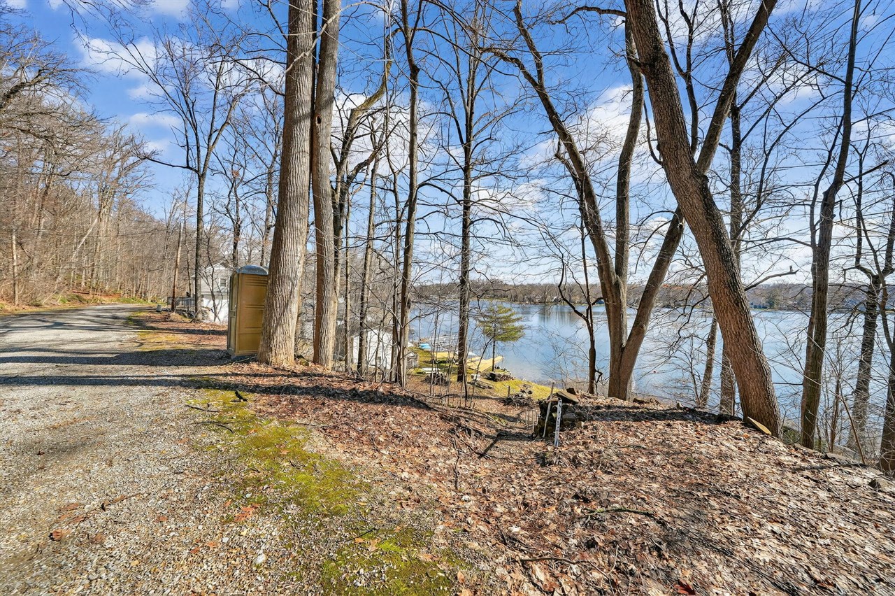 8421 Swan Creek Point, Fair Haven, MI, 48023