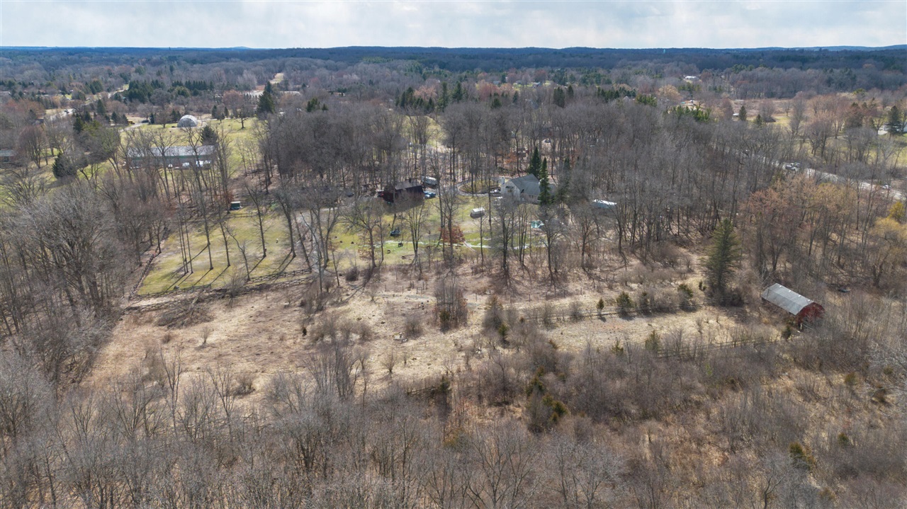 2725 S Duck Lake Road photo 17